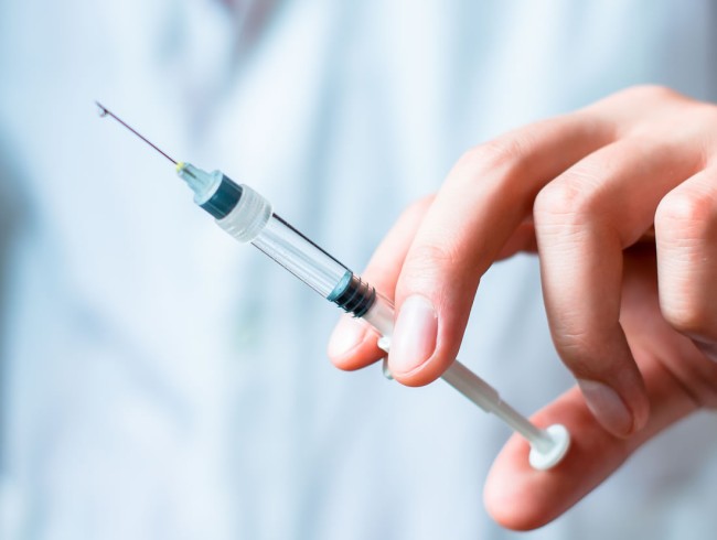 Impfungen, Immunisierungen und Hyposensibilisierung © Shutterstock